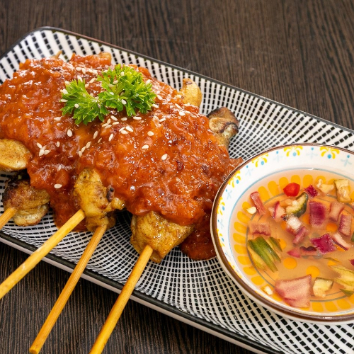 E6. Satay Chicken (6 Skewers)