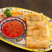 E2. Crab Prawn Spring Roll (4 Pcs)